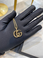 GG PEDANT GOLD NECKLACE