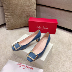 BELLE VIVIER PUMPS IN LIGHT BLUE GLOSSY CALFSKIN GOLD BUCKLE