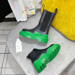 TIRE CHELSEA BOOT IN BLACK MIX EMERALD GREEN CALFSKIN