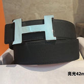 HM CONSTANCE BELT BUCKLE & REVERSIBLE BLACK LEATHER STRAP 42MM