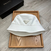 BUCKET HAT IN WHITE RE-NYLON 741389