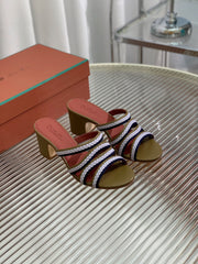 LP SPRIGHTLY CHARMS MID-SANDAL WHITE AND OLIVE CALFSKIN