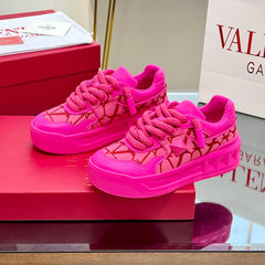 VALENTINO 25S GARAVANI ONE STUD XL PLATFORM SNEAKERS IN PINK LAMBSKIN AND FABRIC