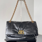 MONACO MEDIUM BAG 32 IN BLACK ARENA CALFSKIN GOLD HARDWARE