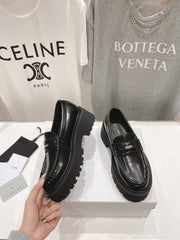 CHUNKY LOAFER IN BLACK POLISHED BULLSKIN