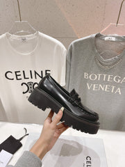 CHUNKY LOAFER IN BLACK POLISHED BULLSKIN