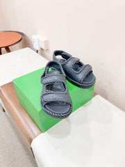 REFINED DAD SANDAL IN BLACK LAMBSKIN