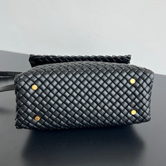 PATTI SHOULDER BAG 26 IN BLACK LAMBSKIN