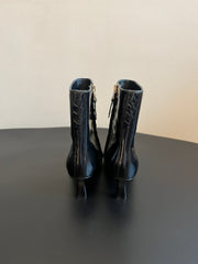 BOTTEGA VENETA 26S POINTED-TOE BOOTS 50 MM IN BLACK CALFSKIN