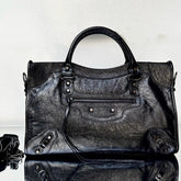 MEDIUM 39 LE CITY BAG IN BLACK LEATHER
