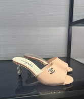 CC PEARL HIGH MULES IN BEIGE CALFSKIN