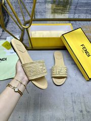 FF SLIDE SANDALS IN BEIGE WOVEN RAFFIA
