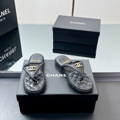 FLIP-FLOPS IN BLACK LAMBSKIN WITH RAFFIA