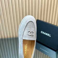 CHANEL 25S TEDDY LOAFER 15MM IN LIGHT GRAY SUEDE SILVER HARDWRE