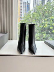 BALENCIAGA 25S ANKLE BOOTS IN BLACK COW LEATHER