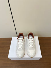 RUNNER CR-03 LOW LACE-UP PALE GRAY SUEDE AND WHITE CALFSKIN