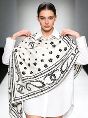 CHANEL 25S SCARF 135 CM IN CASHMERE SILK 943685