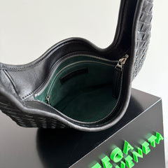 BOTTEGA VENETA 25S VENETO BAG 27 IN BLACK CALFSKIN SILVER HARDWARE