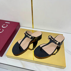 GG THONG SANDALS 25S IN BLACK LAMBSKIN WITH GOLD HARDWARE