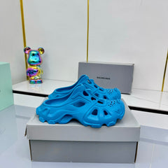 BALENCIAGA 25S POOL CROCS SLIDE IN BLUE SYNTHETIC RUBBER