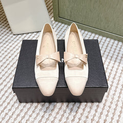 CHANEL 25S MARY JANE BALLET FLATS IN BEIGE SILK WITH BOW