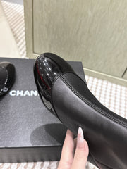 CHANEL 25S ANKLE BOOTS IN BLACK CALFSKIN GLOSSY TOE RUCHED