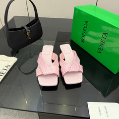 BOTTEGA VENETA 26S SANDALS IN LIGHT PINK CALFSKIN AND RAFFIA