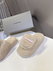 BALENCIAGA 25S SLIPPERS IN BEIGE FAUX SHEARLING
