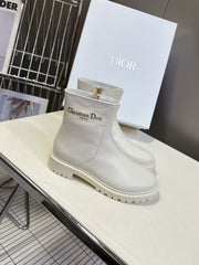 DIOR 25S D-MAJOR ANKLE BOOTS IN WHITE LAMBSKIN WITH GOLD HARDWARE