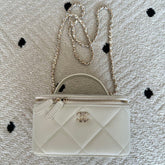 CHANEL 25S VANITY BAG 17 IN WHITE CAVIAR LEATHER WITH GOLD HARDWARE