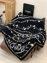 CHANEL 25S SCARF 135 CM IN CASHMERE SILK 941837