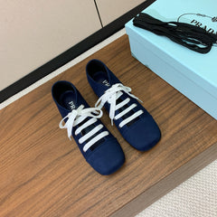 LACE-UP HIGH SHOES IN NAVY BLUE CANVAS