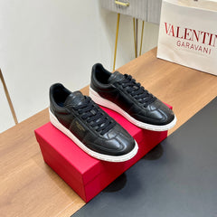 VALENTINO 25S SNEAKERS IN BLACK LAMBSKIN
