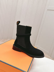 KELLY BUCKLE SHORT BOOTS IN BLACK SUEDE