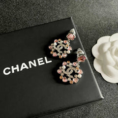 DOUBLE C STUD EARRINGS IN SILVER METAL WHITE & PINK STONES