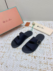SANDALS IN BLACK CALFSKIN