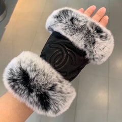 SHORt-STYLE GLOVES IN BLACK SHEEPSKIN AND RABBIT FUR 463852
