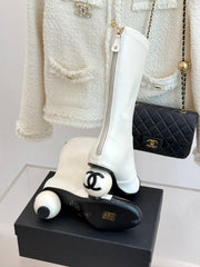 CC PEARL BOOTS IN WHITE CALFSKIN