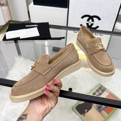 CC PEARL LOGO LOAFERS IN CINNAMON BROWN SUEDE