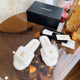 CHANEL 25S FUR SLIPPERS IN WHITE LOGO GOLD HARDWRE