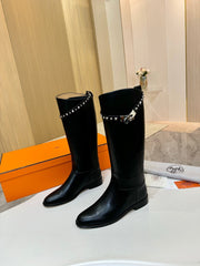 HM 25S KNEE-HIGH FLAT BOOTS IN BLACK LAMBSKIN WITH SILVER HARDWARE