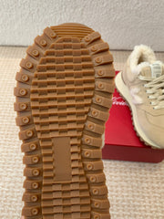 VIV' RUN SNEAKER IN LIGHT BROWN SUEDE AND SHEARLING