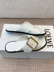 PETAL BELT FLAT SANDAL IN WHITE CALFSKIN