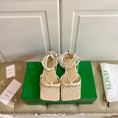 STRETCH LACE-UP FLAT SANDAL IN WHITE CREAM METALLIZED MESH AND LEATHER