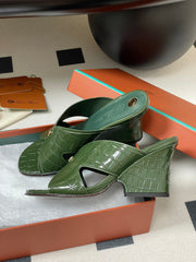 HIGH HEELS 80 MM IN MOSS GREEN CALFSKIN SNAKE EMBOSSING