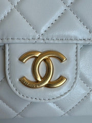 CHANEL 25S HOBO BAG 19 CM IN WHITE LAMBSKIN WITH GOLD HARDWARE