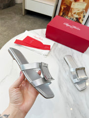 VIV' BY THE SEA MULES IN SILVER CALFSKIN SILVER BUCKLE