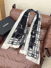 CHANEL 25S SCARF 200 IN CASHMERE 931949