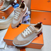 BOUNCING SNEAKER IN PEANUT BROWN SUEDE AND WHITE KNIT