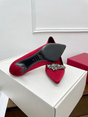 EFFLORESCENCE PUMPS IN RED GLITTER FABRIC